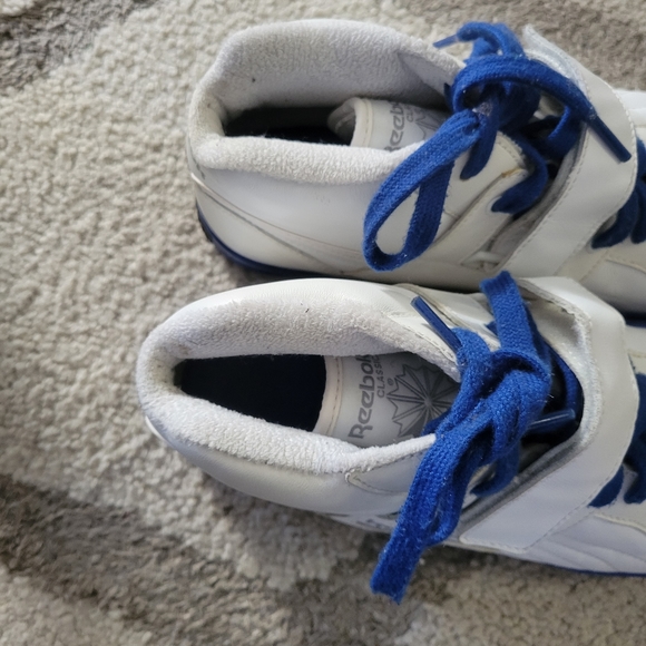 Reebok - Picture 4 of 5